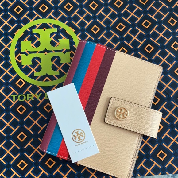 Tory Burch Accessories - Tory Burch leather passport holder